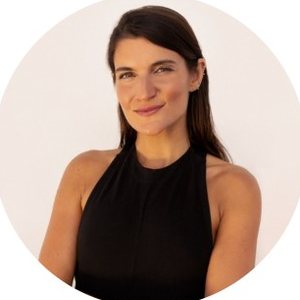 Portrait of Amanda Efthimiou.